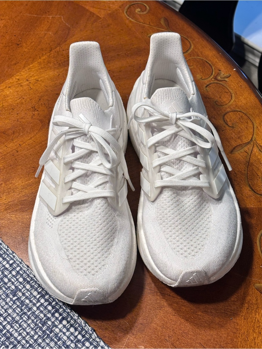adidas ultraboost All-White Lightweight Running Shoes Sz 8 - Picture 6 of 12